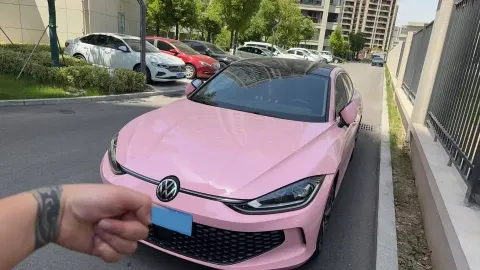 2024 VOLKSWAGEN LAMANDO,autocango,china used car exporter,china ev exporter,chinese used car exporter,chinese used ev exporter