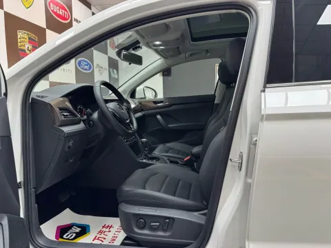 2021 Volkswagen Tharu 1.4T 150HP L4 7DCT
