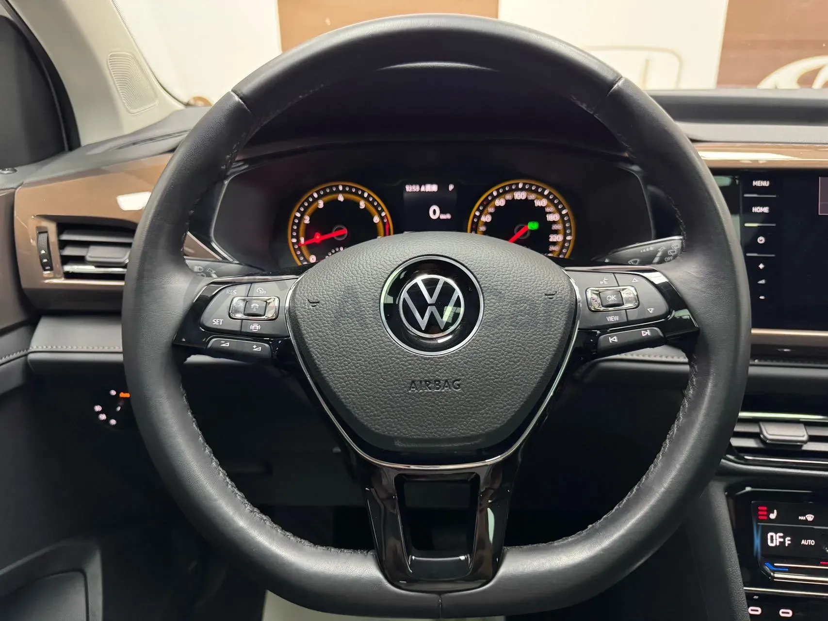 2021 Volkswagen Tharu 1.4T 150HP L4 7DCT,autocango,china used car exporter,china ev exporter,chinese used car exporter,chinese used ev exporter