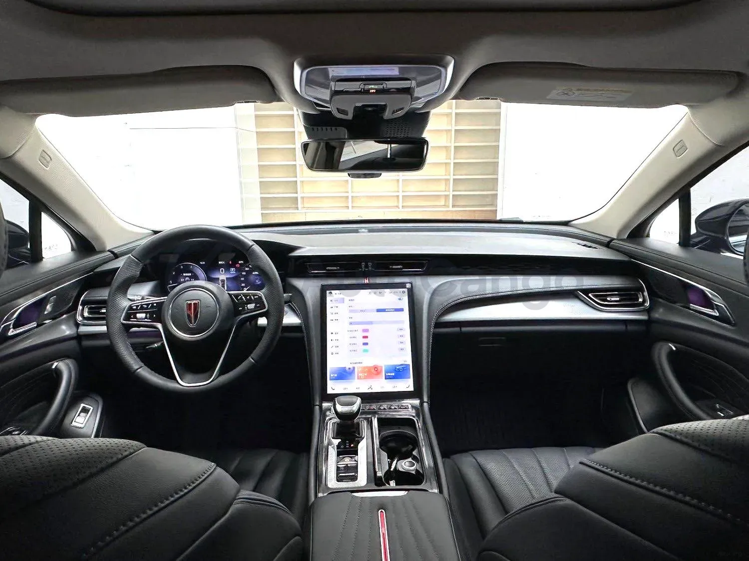 2023 HongQi H5 2.0T 224HP L4 8AT,autocango,china used car exporter,china ev exporter,chinese used car exporter,chinese used ev exporter