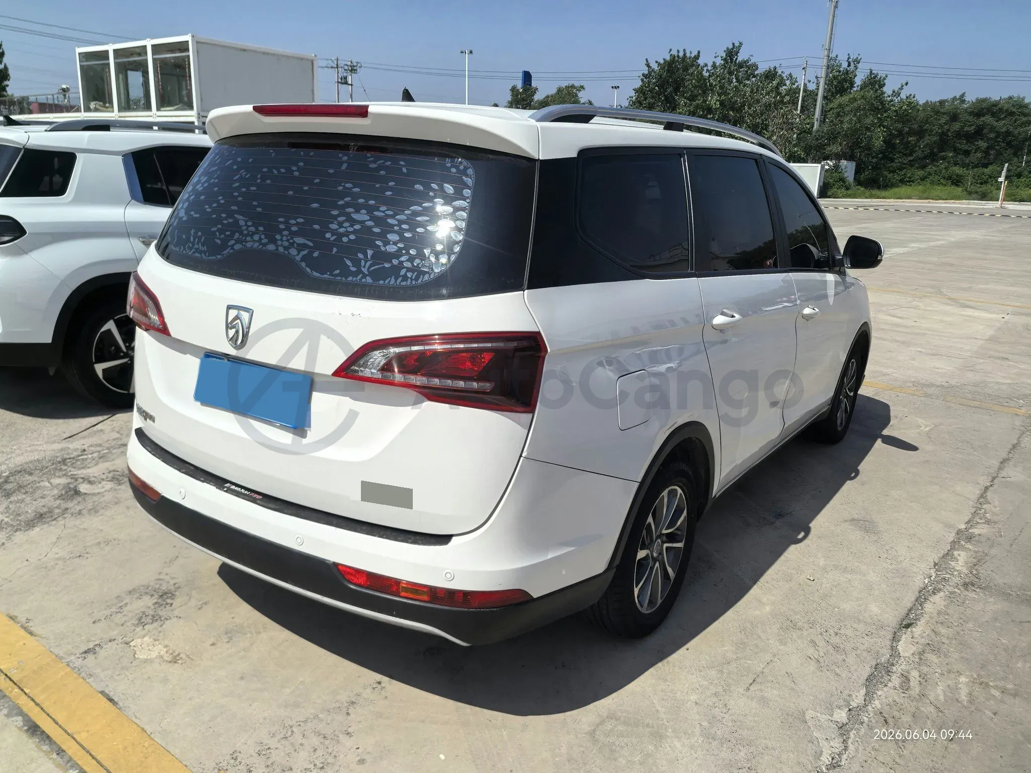2019 BaoJun 730 1.5L 105HP L4 6MT,autocango,china used car exporter,china ev exporter,chinese used car exporter,chinese used ev exporter