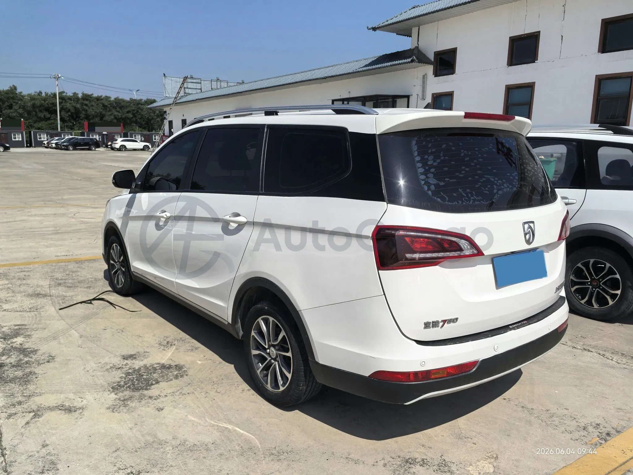 2019 BaoJun 730 1.5L 105HP L4 6MT,autocango,china used car exporter,china ev exporter,chinese used car exporter,chinese used ev exporter