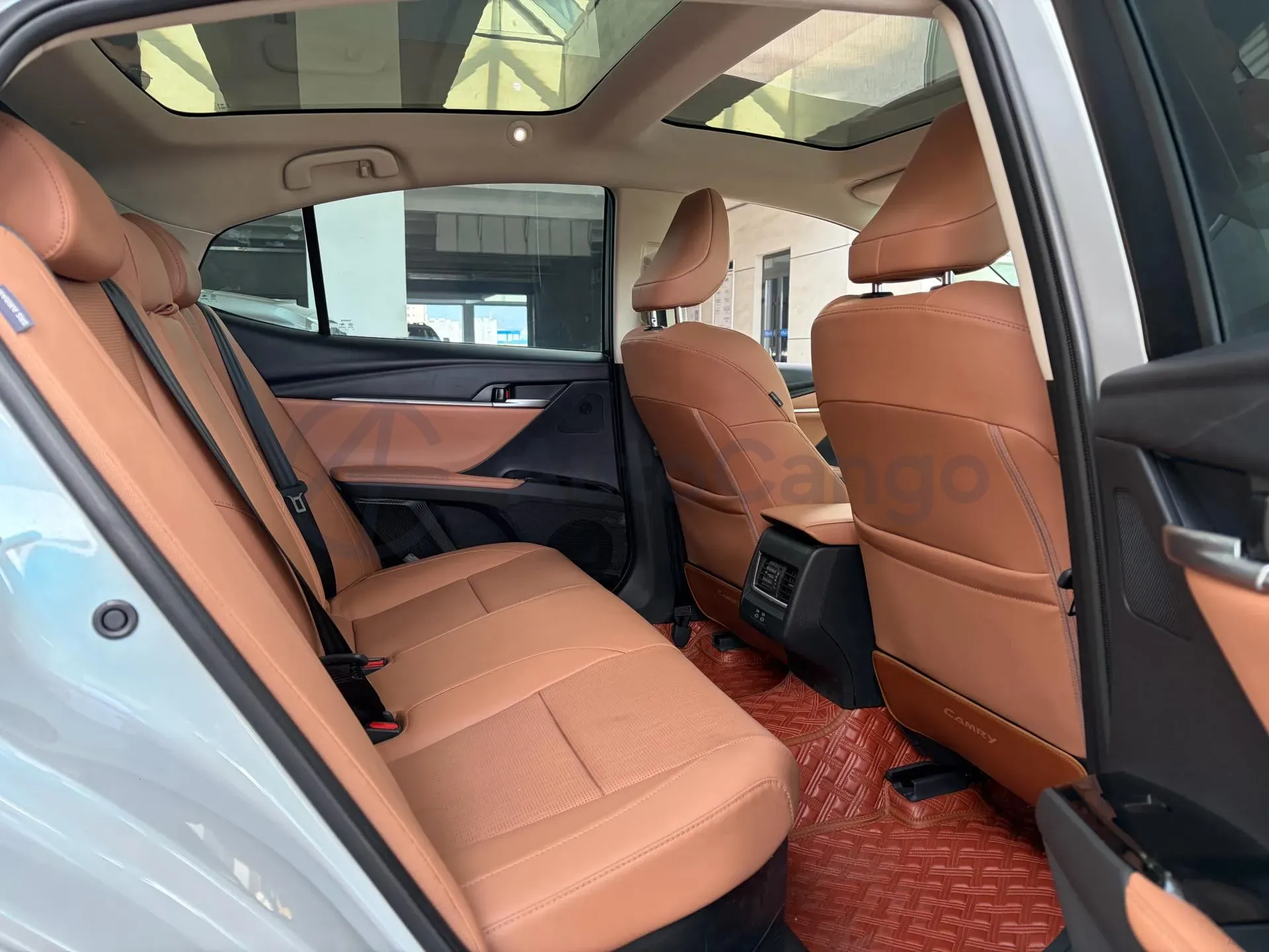 2024 Toyota Camry 2.0L 152HP L4 E-CVT Hybrid,autocango,china used car exporter,china ev exporter,chinese used car exporter,chinese used ev exporter