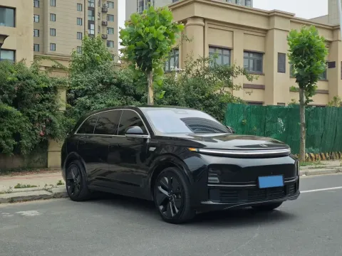 2023 Li L7 Range Extended 154HP REEV 40.9KWH,autocango,china used car exporter,china ev exporter,chinese used car exporter,chinese used ev exporter
