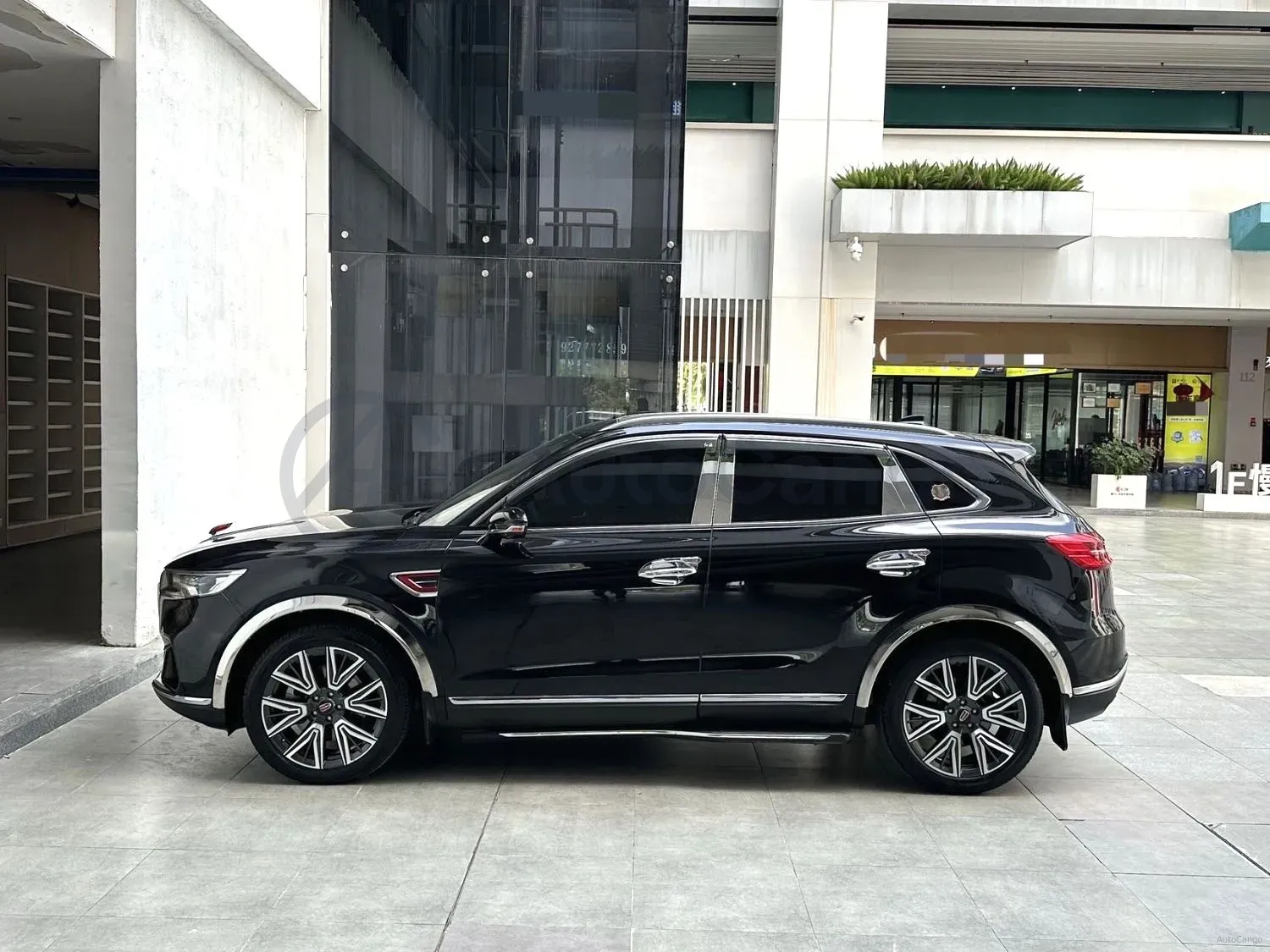 2022 HongQi HS5 2.0T 224HP L4 6AT,autocango,china used car exporter,china ev exporter,chinese used car exporter,chinese used ev exporter