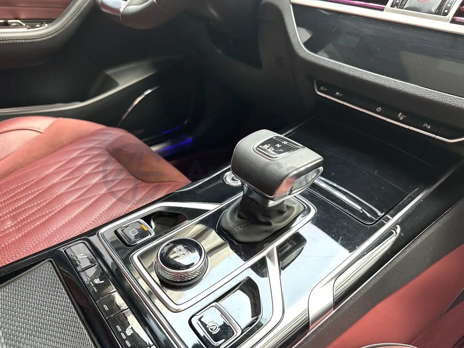 2022 HongQi HS5 2.0T 224HP L4 6AT,autocango,china used car exporter,china ev exporter,chinese used car exporter,chinese used ev exporter