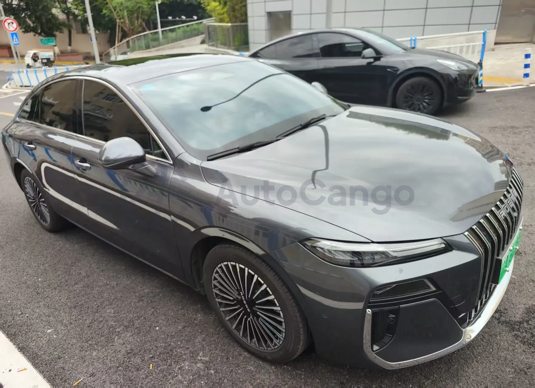 2025 Roewe M7 DMH 1.5L 112HP L4 1DHT PHEV,autocango,china used car exporter,china ev exporter,chinese used car exporter,chinese used ev exporter