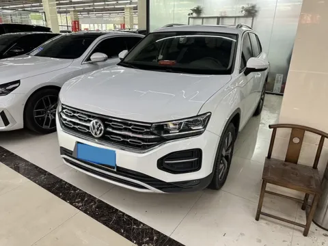 2019 JEEP CHEROKEE,autocango,china used car exporter,china ev exporter,chinese used car exporter,chinese used ev exporter