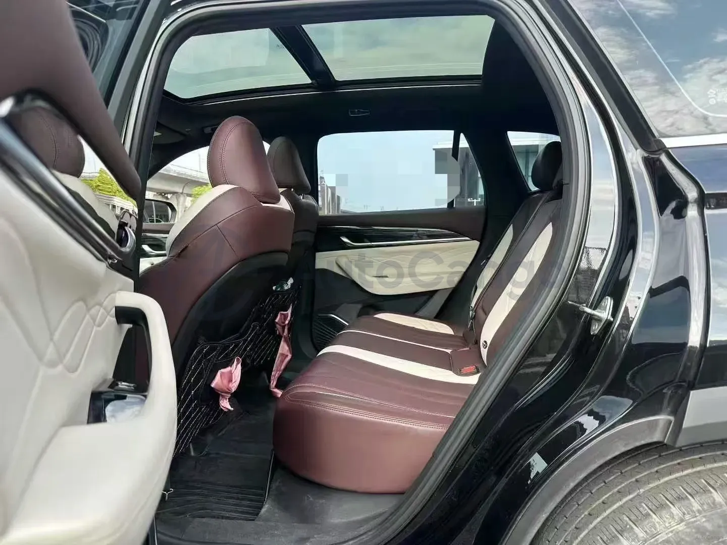 2021 Geely Monjaro 2.0T 218HP L4 7DCT,autocango,china used car exporter,china ev exporter,chinese used car exporter,chinese used ev exporter
