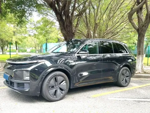 2025 LI L8,autocango,china used car exporter,china ev exporter,chinese used car exporter,chinese used ev exporter
