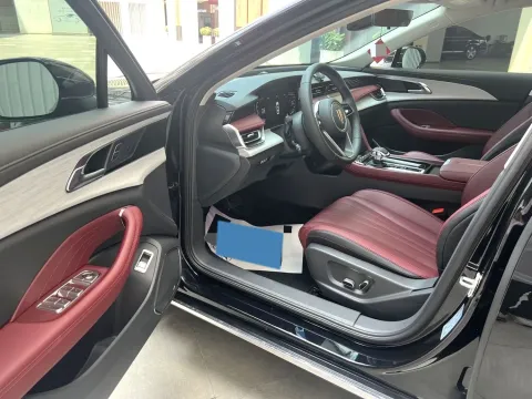 2025 HongQi H5 1.5T 169HP L4 7DCT