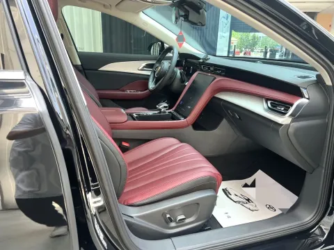 2025 HongQi H5 1.5T 169HP L4 7DCT