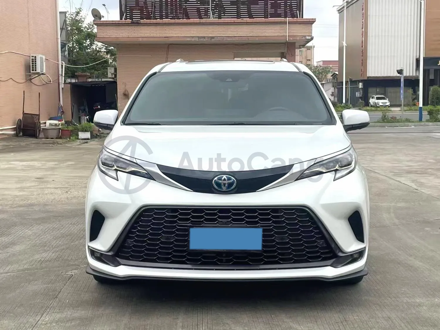 2022 Toyota Granvia 2.5L 192HP L4 E-CVT Hybrid,autocango,china used car exporter,china ev exporter,chinese used car exporter,chinese used ev exporter