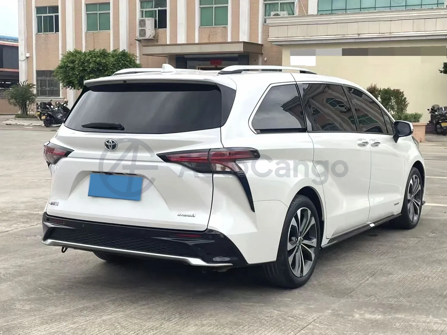 2022 Toyota Granvia 2.5L 192HP L4 E-CVT Hybrid,autocango,china used car exporter,china ev exporter,chinese used car exporter,chinese used ev exporter