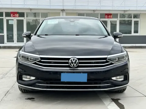 2020 Volkswagen Magotan 2.0T 220HP L4 7DCT,autocango,china used car exporter,china ev exporter,chinese used car exporter,chinese used ev exporter