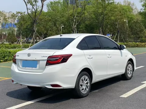 2022 Toyota Vios 1.5L 112HP L4 CVT