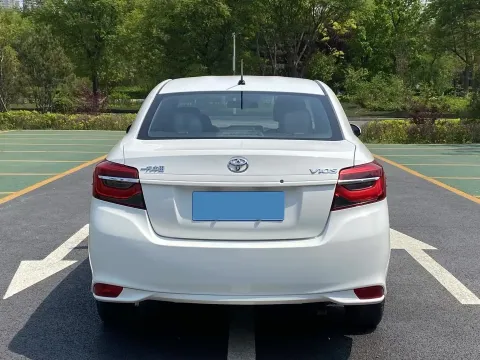 2022 Toyota Vios 1.5L 112HP L4 CVT