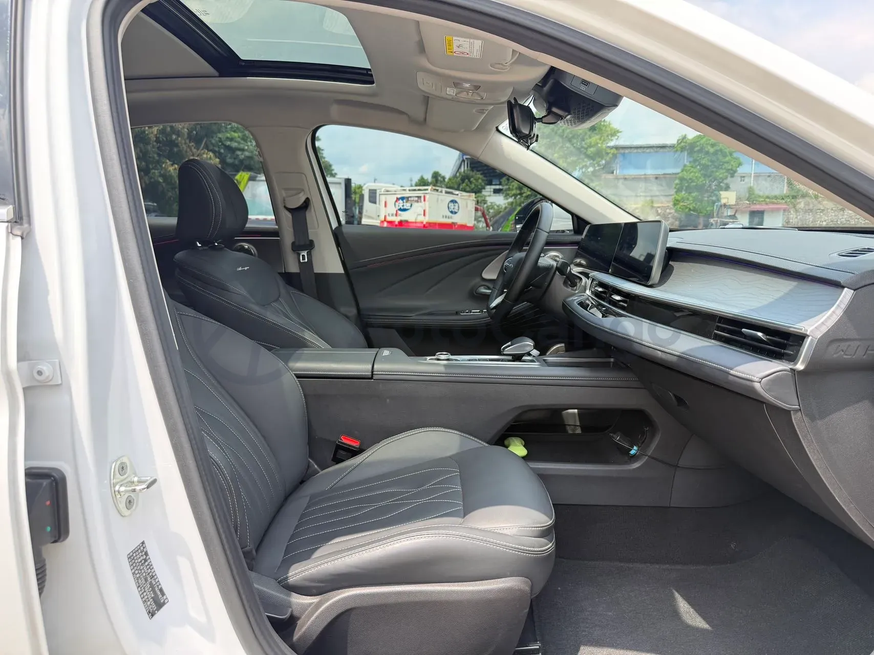2022 Chery Arrizo 8 1.6T 197HP L4 7DCT,autocango,china used car exporter,china ev exporter,chinese used car exporter,chinese used ev exporter