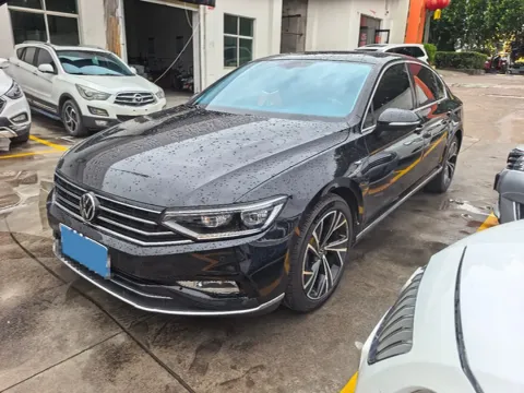 2021 VOLKSWAGEN MAGOTAN,autocango,china used car exporter,china ev exporter,chinese used car exporter,chinese used ev exporter