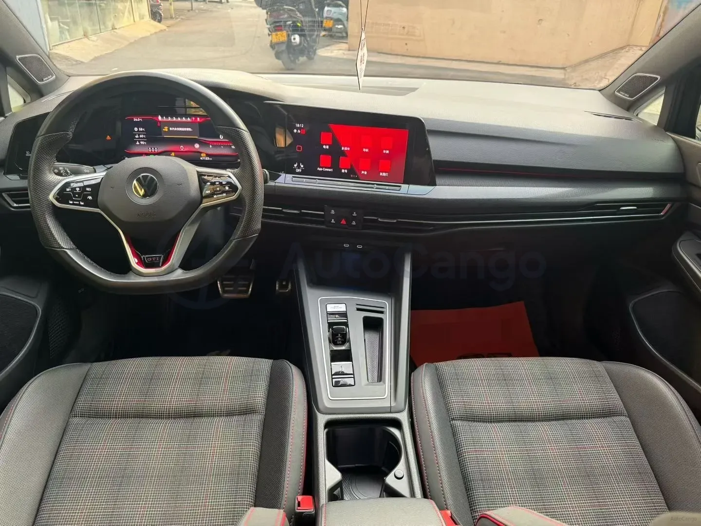 2021 Volkswagen GolfGTI 2.0T 220HP L4 7DCT,autocango,china used car exporter,china ev exporter,chinese used car exporter,chinese used ev exporter