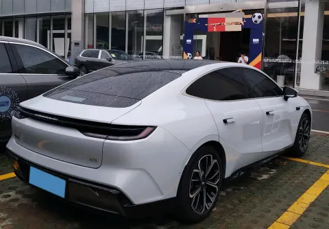 2025 Geely Galaxy E8 BEV 76KWH,autocango,china used car exporter,china ev exporter,chinese used car exporter,chinese used ev exporter