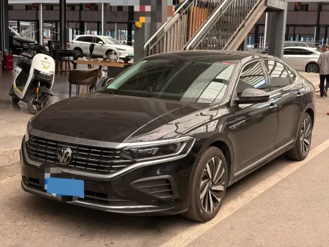 2024 VOLKSWAGEN PASSAT,autocango,china used car exporter,china ev exporter,chinese used car exporter,chinese used ev exporter
