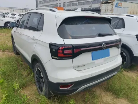 2021 Volkswagen Tacqua 1.5L 113HP L4 6AT