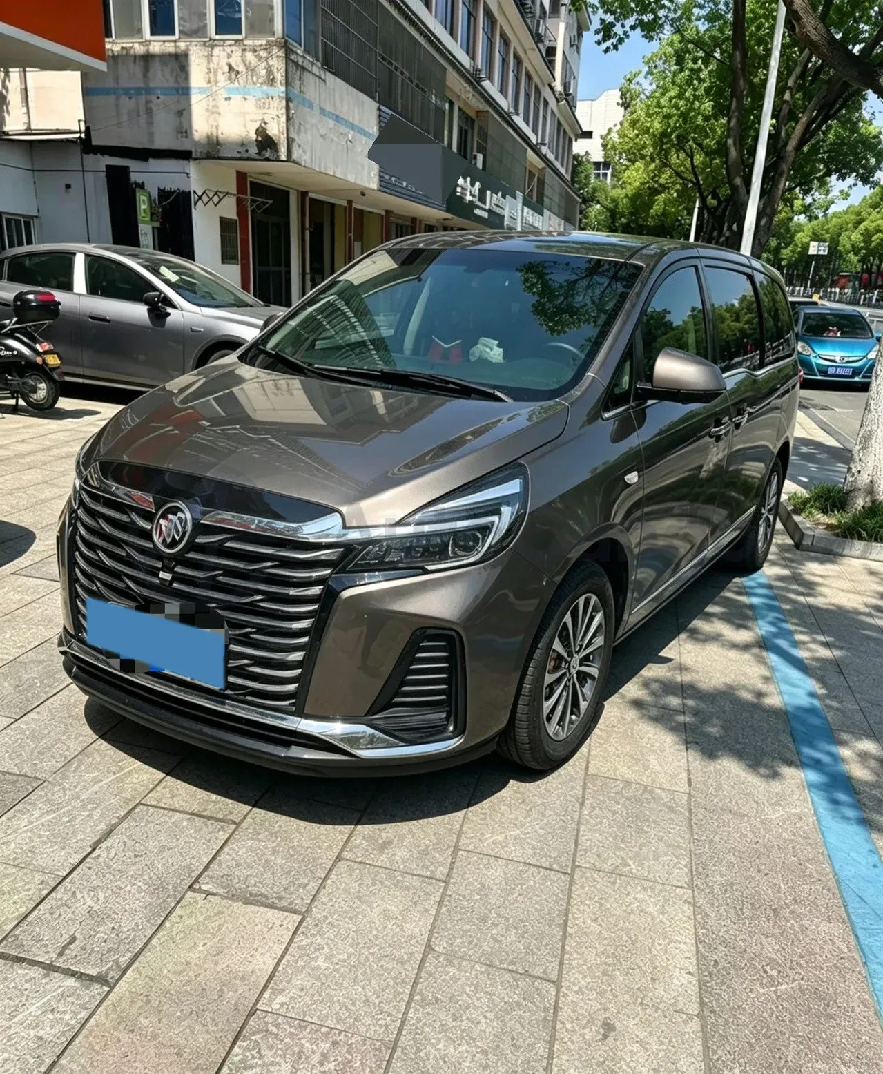 2023 Buick GL8 2.0T 237HP L4 9AT,autocango,china used car exporter,china ev exporter,chinese used car exporter,chinese used ev exporter