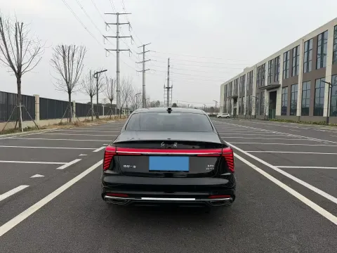2025 HongQi H5 1.5T 169HP L4 7DCT