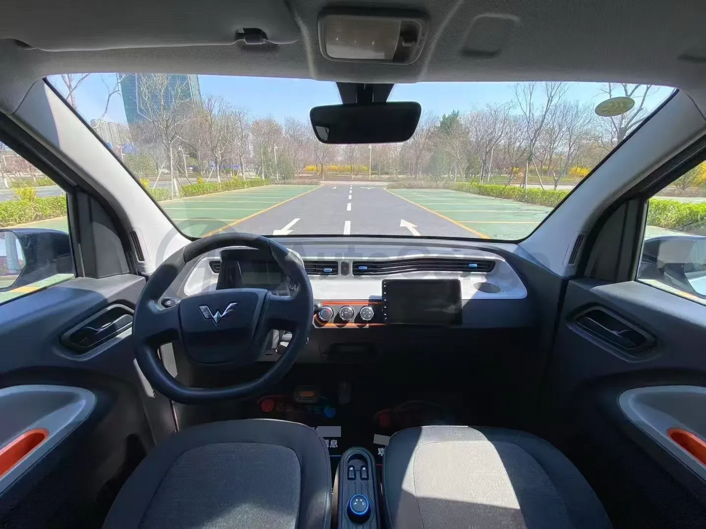 2020 WuLing HongGuang MINI EV BEV 9.3KWH,autocango,china used car exporter,china ev exporter,chinese used car exporter,chinese used ev exporter