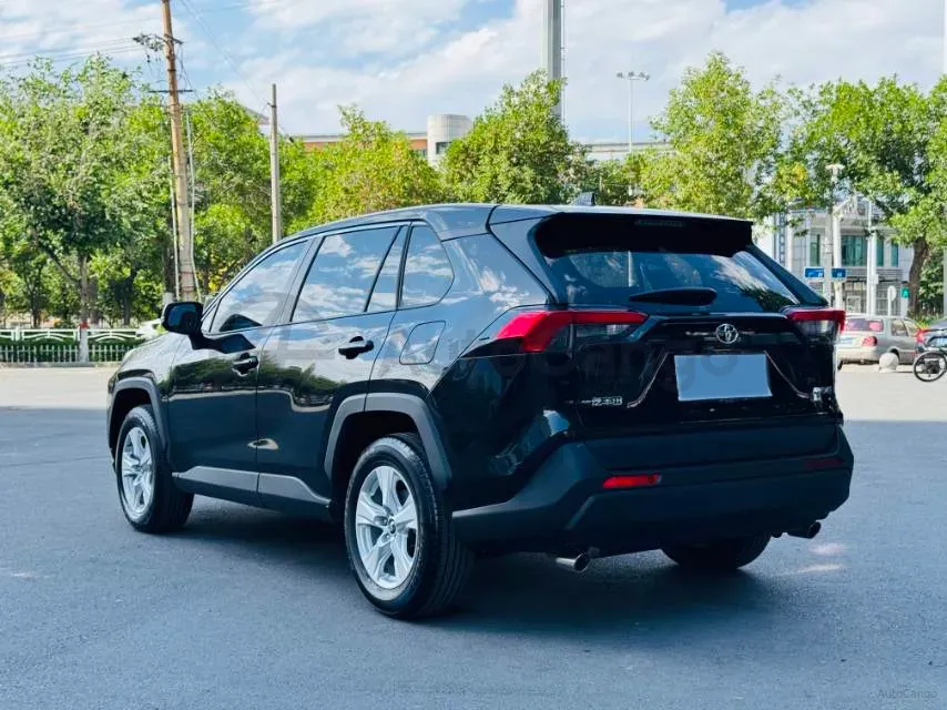 2023 Toyota RAV4 2.0L 171HP L4 CVT,autocango,china used car exporter,china ev exporter,chinese used car exporter,chinese used ev exporter