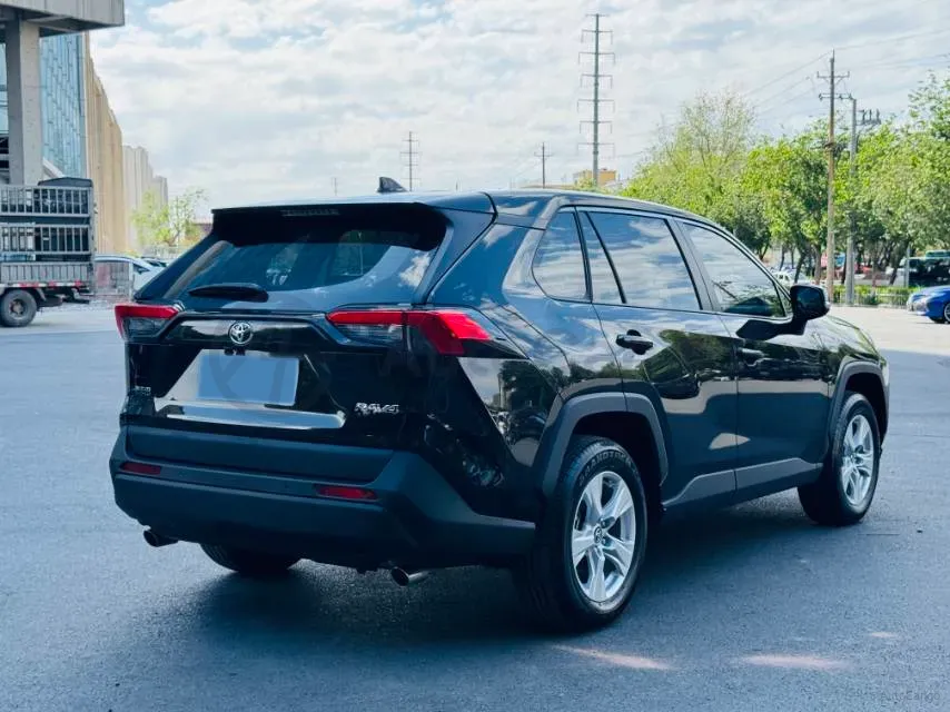 2023 Toyota RAV4 2.0L 171HP L4 CVT,autocango,china used car exporter,china ev exporter,chinese used car exporter,chinese used ev exporter