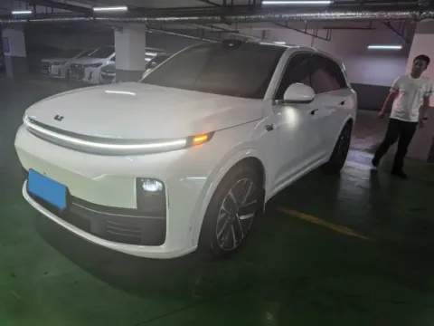 2023 LI L7,autocango,china used car exporter,china ev exporter,chinese used car exporter,chinese used ev exporter
