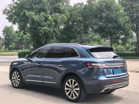 2019 Lincoln Nautilus 2.0T 235HP L4 8AT