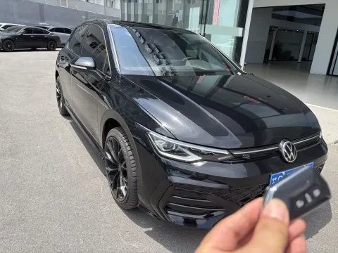 2025 Volkswagen Golf 1.5T 160HP L4 7DCT