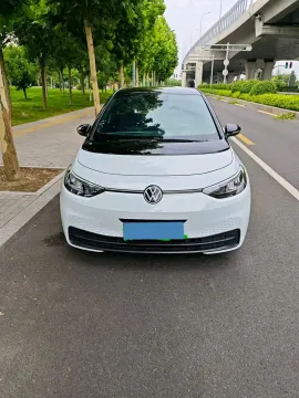 2023 Volkswagen ID.3 BEV 52.8KWH