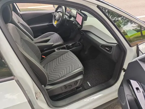 2023 Volkswagen ID.3 BEV 52.8KWH