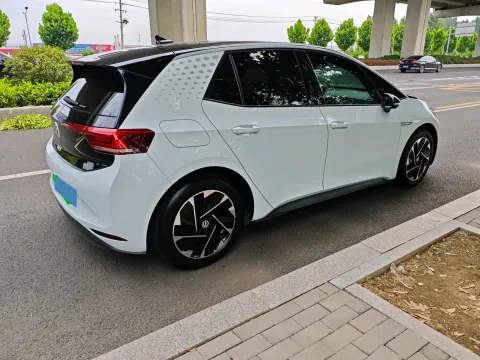 2023 Volkswagen ID.3 BEV 52.8KWH