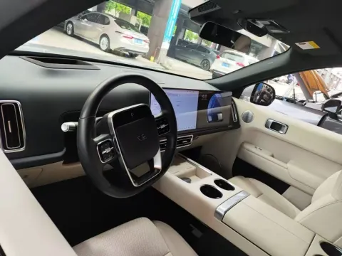 2022 Li L9 Range Extended 154HP REEV 42.6KWH,autocango,china used car exporter,china ev exporter,chinese used car exporter,chinese used ev exporter