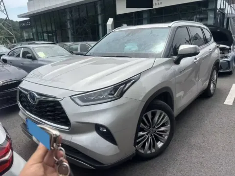 2022 TOYOTA HIGHLANDER,autocango,china used car exporter,china ev exporter,chinese used car exporter,chinese used ev exporter