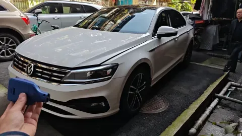 2019 VOLKSWAGEN PASSAT,autocango,china used car exporter,china ev exporter,chinese used car exporter,chinese used ev exporter