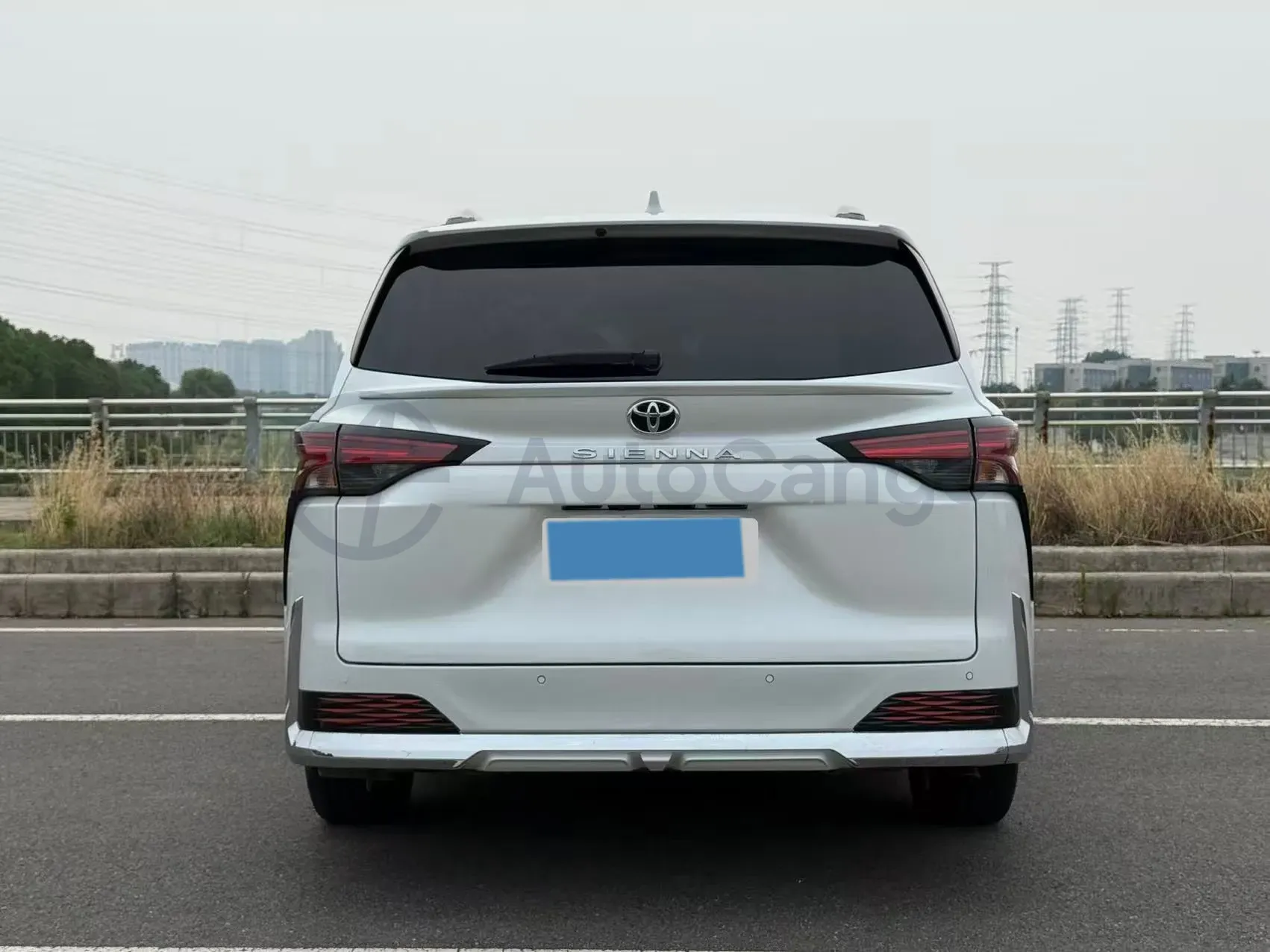 2024 Toyota Sienna 2.5L 189HP L4 E-CVT Hybrid,autocango,china used car exporter,china ev exporter,chinese used car exporter,chinese used ev exporter