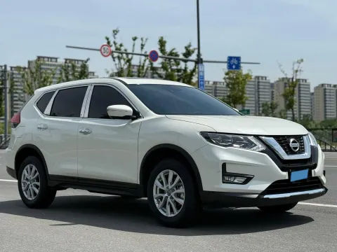 2023 Nissan X-Trail 2.0L 151HP L4 CVT,autocango,china used car exporter,china ev exporter,chinese used car exporter,chinese used ev exporter