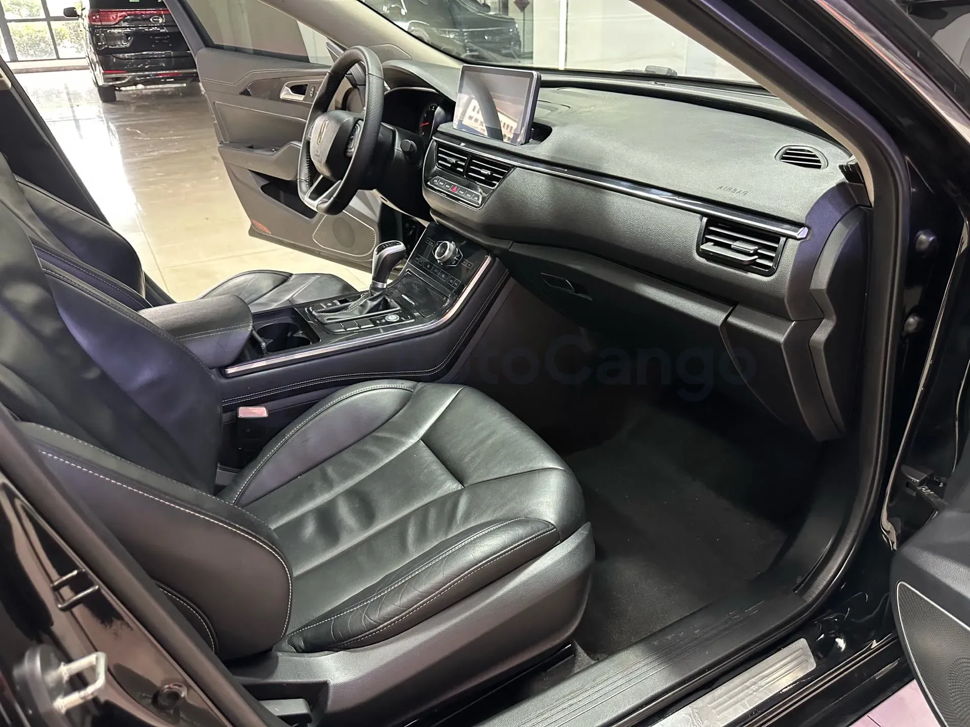 2019 HongQi H5 1.8T 180HP L4 6AT,autocango,china used car exporter,china ev exporter,chinese used car exporter,chinese used ev exporter