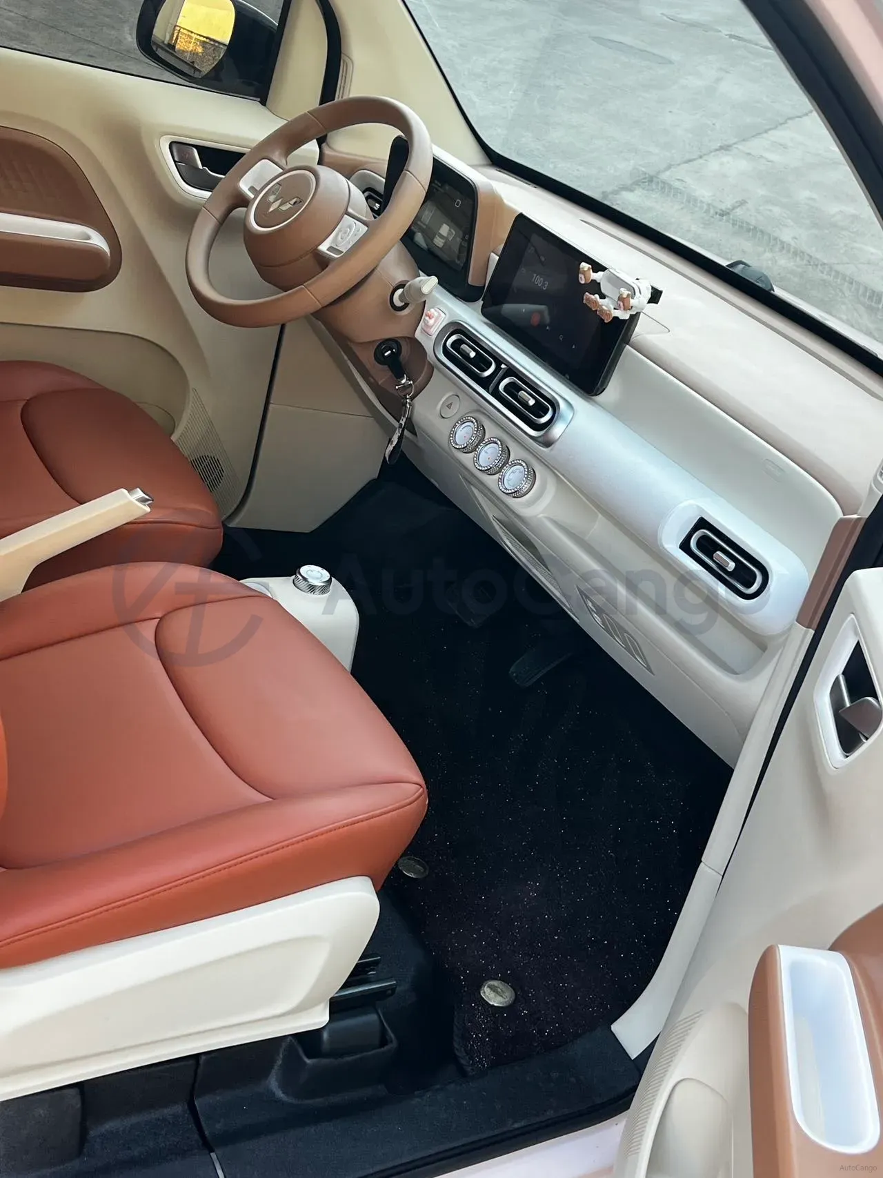 2024 WuLing HongGuang MINI EV BEV 17.3KWH,autocango,china used car exporter,china ev exporter,chinese used car exporter,chinese used ev exporter