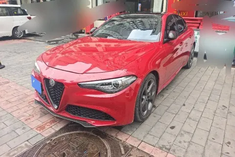 2020 ALFA ROMEO GIULIA,autocango,china used car exporter,china ev exporter,chinese used car exporter,chinese used ev exporter