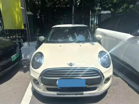 2021 MINI MINI 1.5T 102HP L3 7DCT