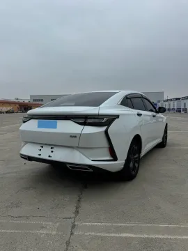 2023 DongFeng Aeolus YiXuan 1.5L 125HP L4 5MT