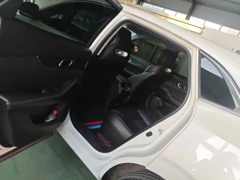 2023 ChangAn UNI-K 2.0T 233HP L4 8AT