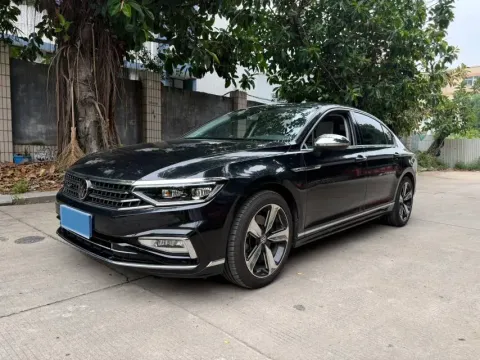 2023 VOLKSWAGEN MAGOTAN,autocango,china used car exporter,china ev exporter,chinese used car exporter,chinese used ev exporter